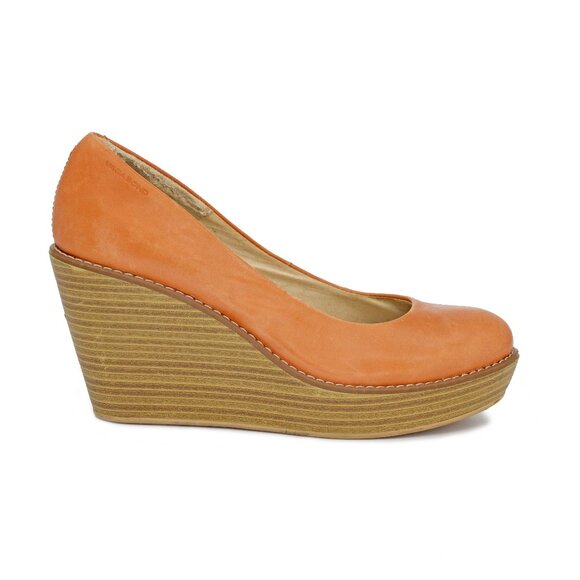 Vagabond Shoes - Women's Vagabond 'Florence' Sandstone Orange Wedge Heel Pumps: EU39/8.5
